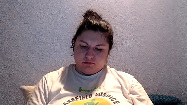 Snapshot of KiraSwee chatting on 11/16/25, 07:30 KiraSwee online show from 11/16/25, 07:30