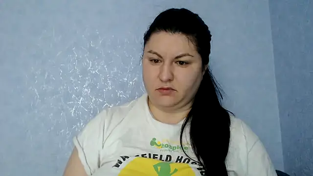 Snapshot of KiraSwee chatting on 11/27/25, 06:59 KiraSwee online show from 11/27/25, 06:59