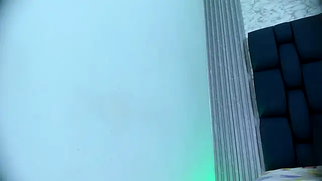 Ashlyaurora online show from 03/14/25, 06:53