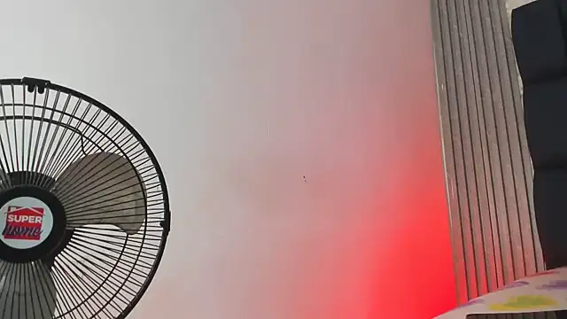 Ashlyaurora online show from 11/06/25, 03:51