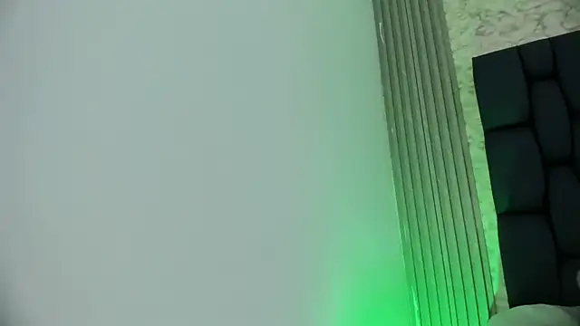 Snapshot of Ashlyaurora chatting on 03/24/26, 04:28 Ashlyaurora online show from 03/24/26, 04:28