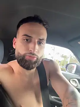 Snapshot of Bicho13132 chatting on 04/20/26, 07:48 Bicho13132 online show from 04/20/26, 07:48