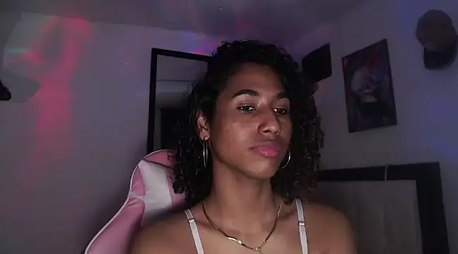 Snapshot of Alissemasiel chatting on 02/10/25, 05:47 Alissemasiel online show from 02/10/25, 05:47