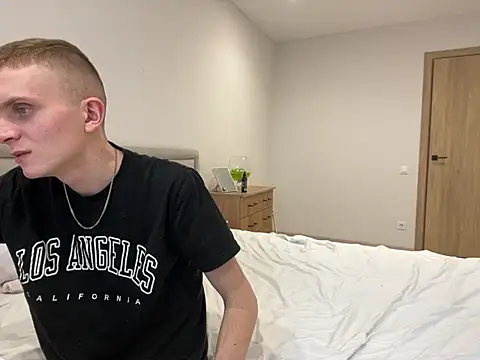 alisanikita online show from 02/12/25, 12:22