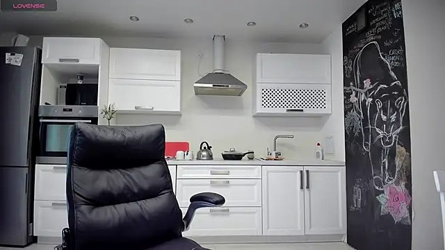 Snapshot of lisenok chatting on 02/24/26, 01:42 lisenok online show from 02/24/26, 01:42