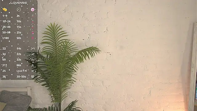 elliefrost online show from 03/18/25, 09:43