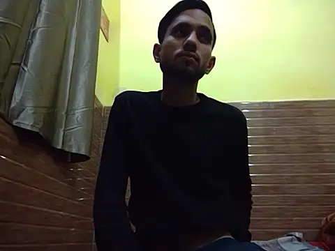 Snapshot of Queen_Couple chatting on 02/22/25, 04:09 Queen Couple online show from 02/22/25, 04:09