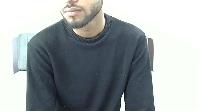 Snapshot of Queen_Couple chatting on 02/23/25, 05:56 Queen Couple online show from 02/23/25, 05:56