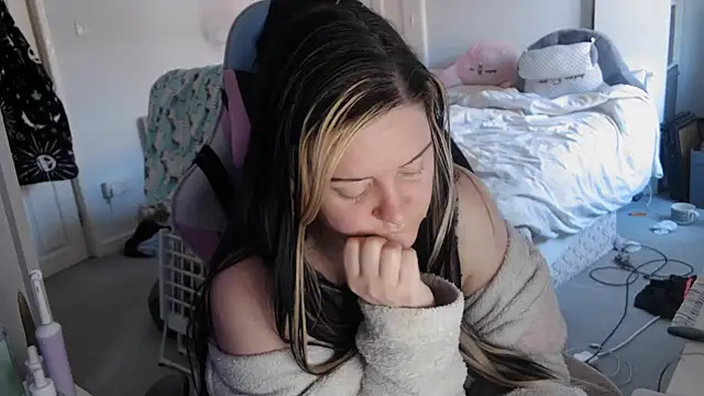 Snapshot of AureliaXOX chatting on 03/09/25, 10:08 AureliaXOX online show from 03/09/25, 10:08