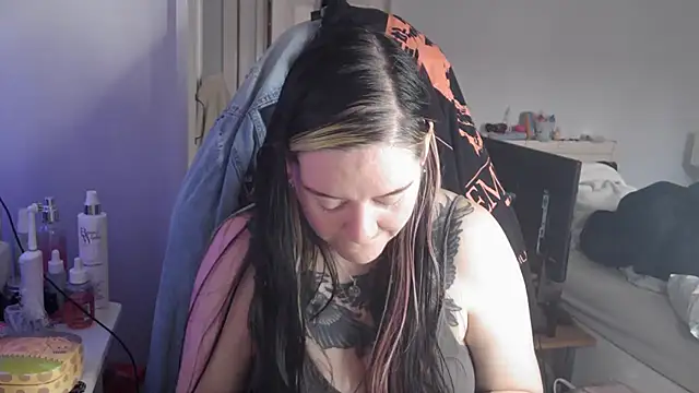 Snapshot of AureliaXOX chatting on 09/26/25, 08:51 AureliaXOX online show from 09/26/25, 08:51