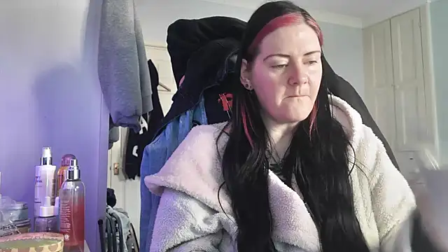 Snapshot of AureliaXOX chatting on 11/03/25, 09:54 AureliaXOX online show from 11/03/25, 09:54