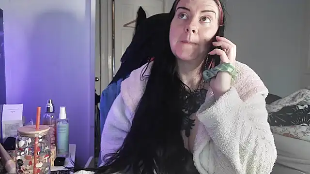 Snapshot of AureliaXOX chatting on 11/14/25, 10:03 AureliaXOX online show from 11/14/25, 10:03