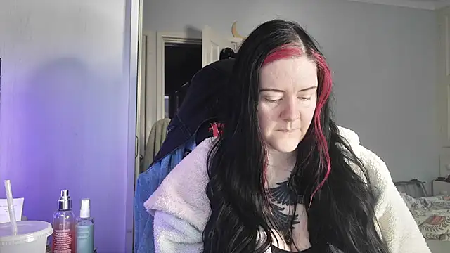 Snapshot of AureliaXOX chatting on 11/19/25, 09:20 AureliaXOX online show from 11/19/25, 09:20