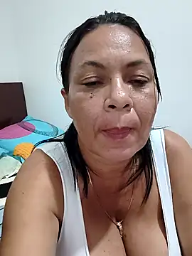 Snapshot of thefuckingowneroftits chatting on 04/09/26, 06:19 thefuckingowneroftits online show from 04/09/26, 06:19