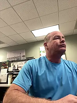 Snapshot of hintly chatting on 02/27/26, 08:53 hintly online show from 02/27/26, 08:53