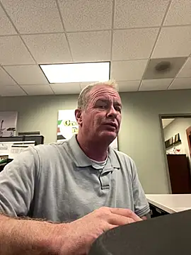 Snapshot of hintly chatting on 03/11/26, 09:10 hintly online show from 03/11/26, 09:10