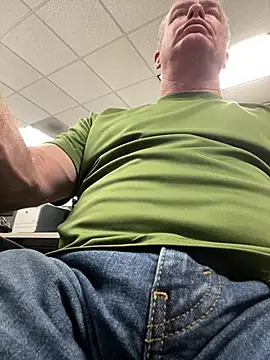 Snapshot of hintly chatting on 03/20/26, 07:52 hintly online show from 03/20/26, 07:52