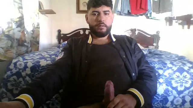 Snapshot of dickman10 chatting on 06/12/26, 02:27 dickman10 online show from 06/12/26, 02:27