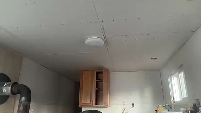 Snapshot of redone8in chatting on 02/17/25, 04:59 redone8in online show from 02/17/25, 04:59