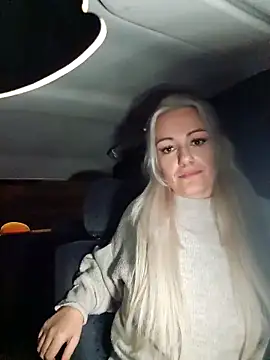 Snapshot of TessaWayne chatting on 12/13/25, 08:47 TessaWayne online show from 12/13/25, 08:47