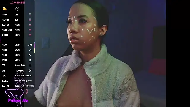 SallyWhitee online show from 11/03/25, 04:47