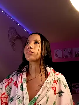 SallyWhitee online show from 02/17/26, 05:26