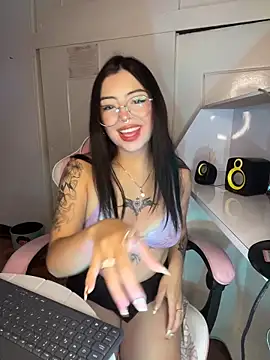 Snapshot of Valu_euphoria chatting on 03/28/26, 08:41 Valu euphoria online show from 03/28/26, 08:41