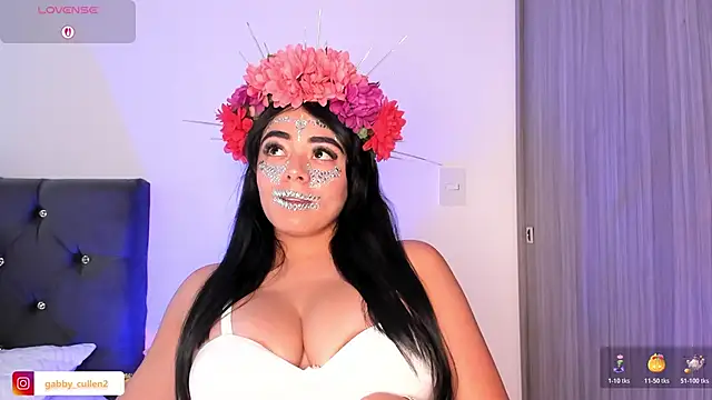 GABBY CULLEN online show from 10/31/25, 08:21