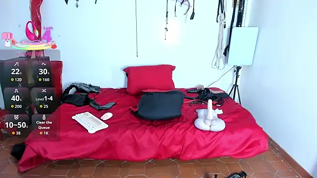 aurora cullen  online show from 10/30/25, 09:22