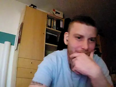 Foxtrott 242 online show from 11/23/25, 01:27