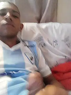 Snapshot of Mineirinho043 chatting on 02/12/25, 11:29 Mineirinho043 online show from 02/12/25, 11:29