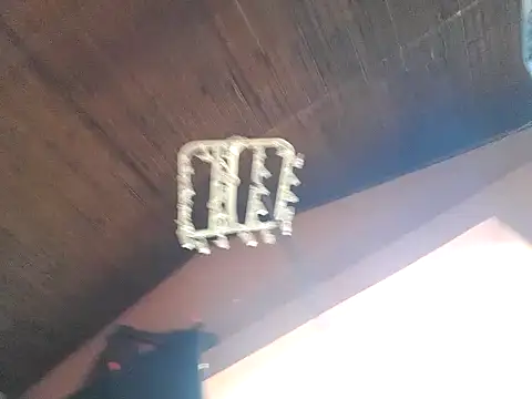 Snapshot of Mineirinho043 chatting on 02/12/25, 08:07 Mineirinho043 online show from 02/12/25, 08:07