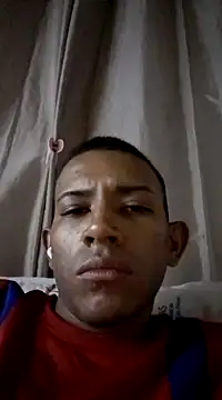 Snapshot of Mineirinho043 chatting on 02/16/25, 07:15 Mineirinho043 online show from 02/16/25, 07:15