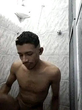 Snapshot of Mineirinho043 chatting on 03/18/25, 07:42 Mineirinho043 online show from 03/18/25, 07:42