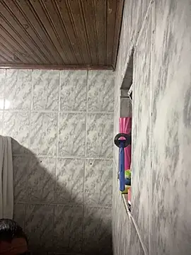 Mineirinho043 online show from 02/18/26, 12:06