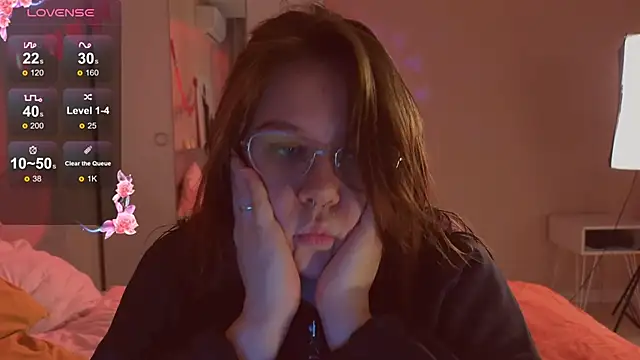 Mia Luw online show from 03/06/26, 03:14