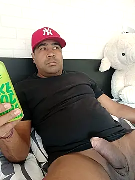 xhoco14 online show from 09/26/25, 09:24