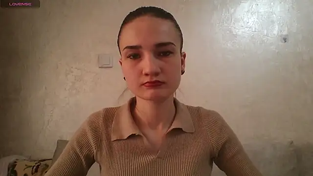 Snapshot of RoyalDessertt chatting on 03/05/25, 07:16 RoyalDessertt online show from 03/05/25, 07:16