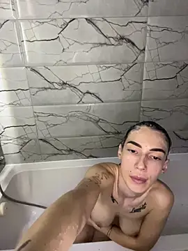 Celine Roxelle online show from 11/20/25, 06:07