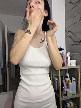 Celine Roxelle online show from 02/10/26, 01:59