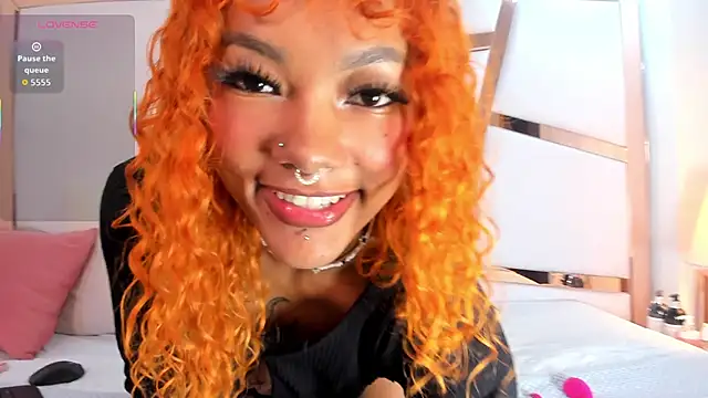 Snapshot of cattaleya_get chatting on 02/18/26, 12:23 cattaleya get online show from 02/18/26, 12:23