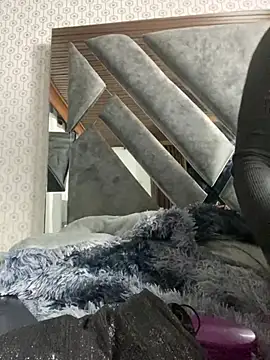 Maggie Geller online show from 02/15/25, 12:04