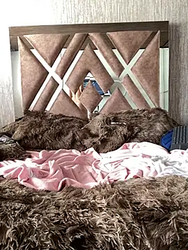 Maggie Geller online show from 02/15/25, 08:01