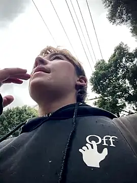 Maggie Geller online show from 11/19/25, 04:40