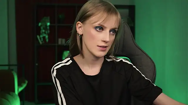 KiraMontoya online show from 01/18/26, 06:34