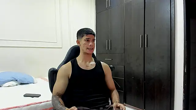 Snapshot of ANDRES_STUD chatting on 04/28/26, 03:22 ANDRES STUD online show from 04/28/26, 03:22