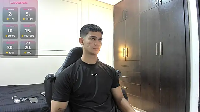 Snapshot of ANDRES_STUD chatting on 05/02/26, 03:00 ANDRES STUD online show from 05/02/26, 03:00
