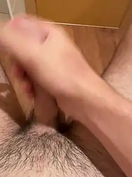 polpolo21 online show from 10/31/25, 01:12