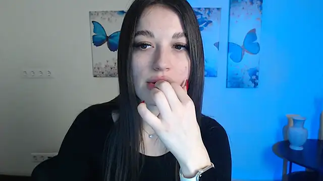 Eva Eldis online show from 02/05/25, 03:09