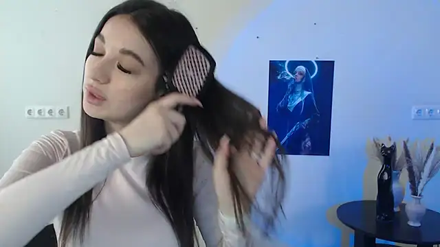 Eva Eldis online show from 03/17/25, 09:22